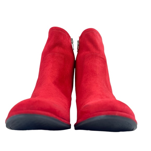 Marc Fisher Red Suede Block Heel Boots Womens Size 7.5 - Picture 9 of 14